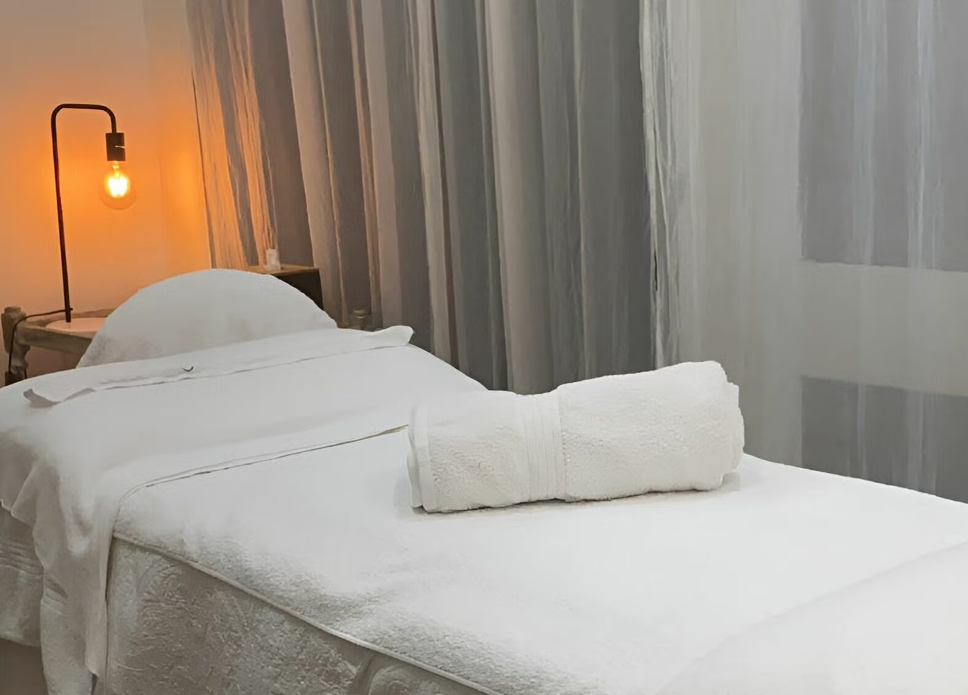 A calm treatment room at Skin Body Health